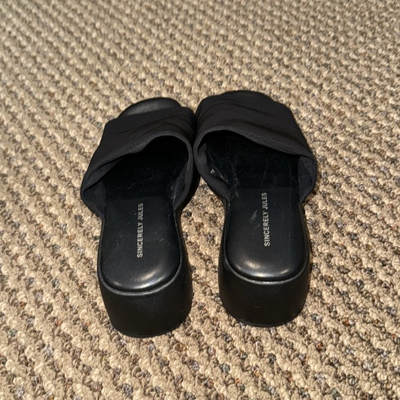 Black platform sandals - Picture 3 of 4